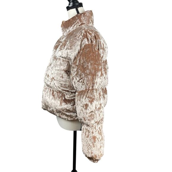 Fabletics Women’s Wander Crushed Velour Puffer Bomber Jacket Small Teddy Cropped - Picture 6 of 16